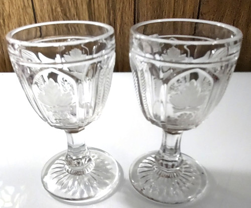 Two eapg pattern - two, glass